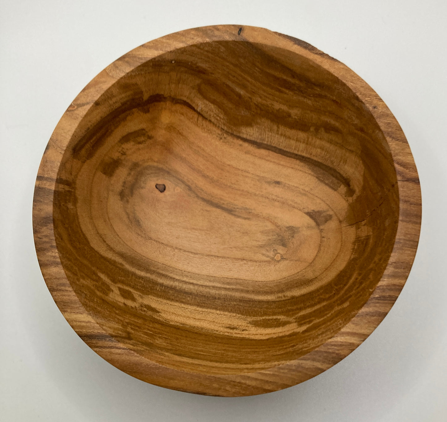 Gedrechselte Schüssel aus Marillenholz, Ansicht von oben